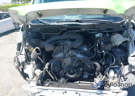 2019 Ford Transit-250 z USA, uszkodzony, nr VIN 1FTYR1CM0KKB84313